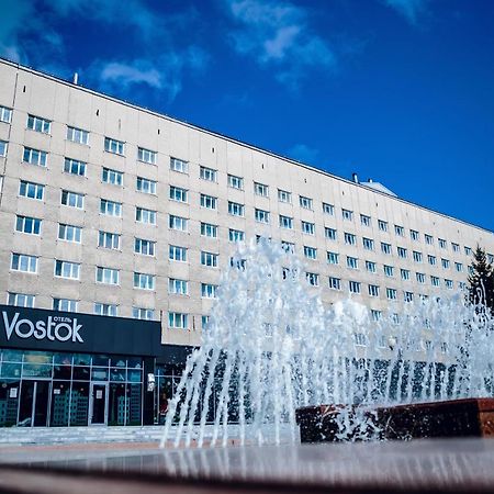 Vostok Hotel Tyumen Exterior foto